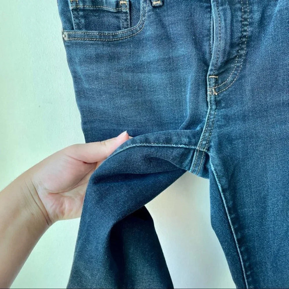 Everlane Mid-Rise Skinny Ankle Jean - Picture 5 of 9